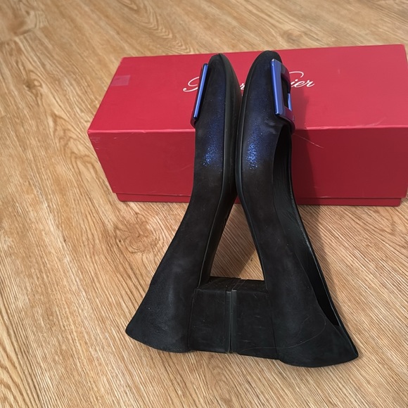 ROGER VIVIER BUCKLE BLUE SUEDE BLOCK HEEL SHOES SIZE 9 - Picture 3 of 7